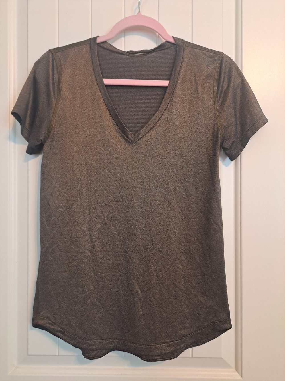 Lululemon What The Sport Tee V-Neck - Heathered Black / Gold Sparkle - Picture 5 of 15